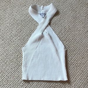 White cropped, knit tank